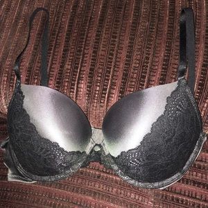 Push up bra with lace: adds two sizes